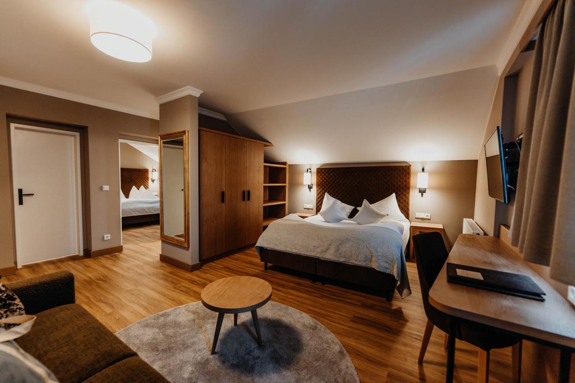 Post Seefeld - Wellnesshotel Tirol Зеефелд в Тирол Стая снимка