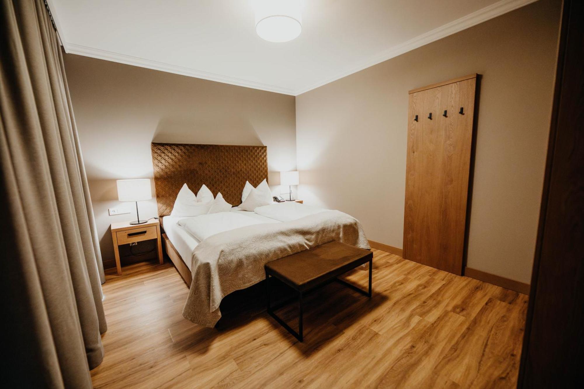 Post Seefeld - Wellnesshotel Tirol Зеефелд в Тирол Стая снимка